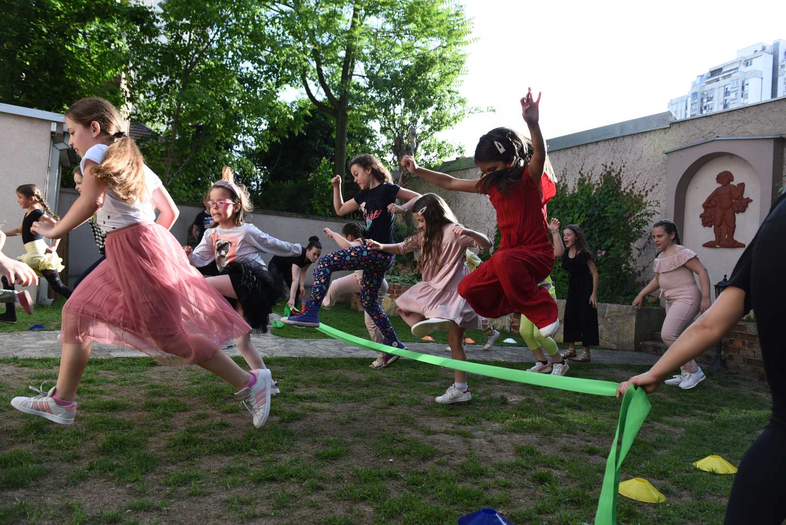 Deca igraju rođendanske igre